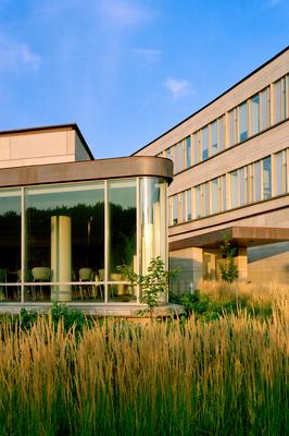 SchulichSchoolOfBusiness Row10B